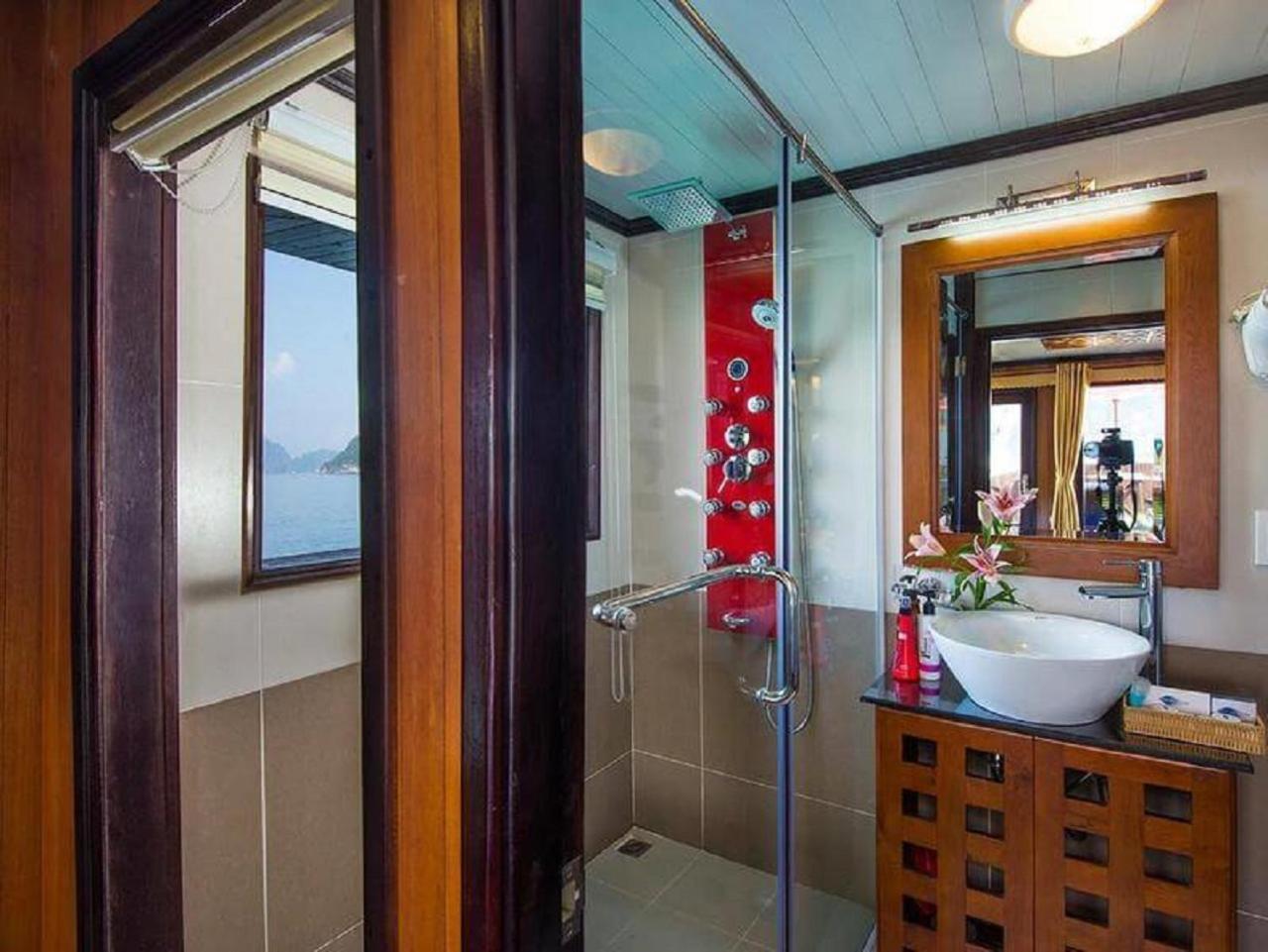 Royal Palace Cruise Ha Long Dış mekan fotoğraf